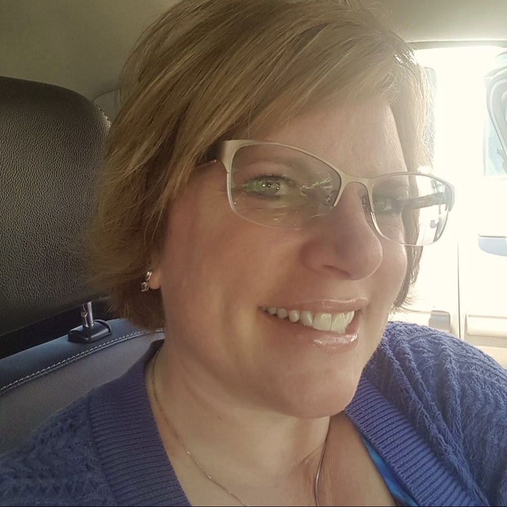 Meet your Posher, Angela